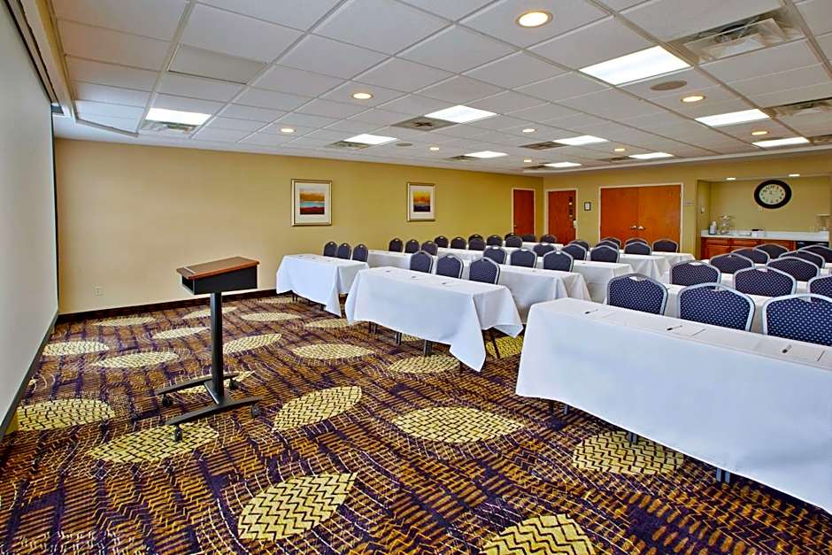 Hampton Inn By Hilton Detroit-Novi At 14 Mile Road