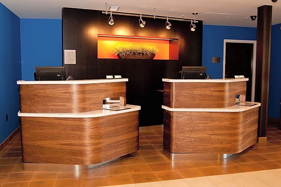 Courtyard by Marriott Cincinnati Airport