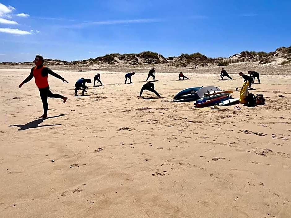 Da Silva Surfcamp- 3 Bettzimmer mit Frühstück