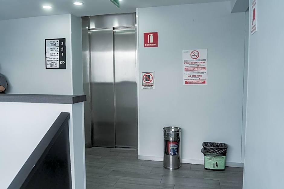 HOTEL LEMON GREEN -Zona Expo Frente al Centro de Convenciones