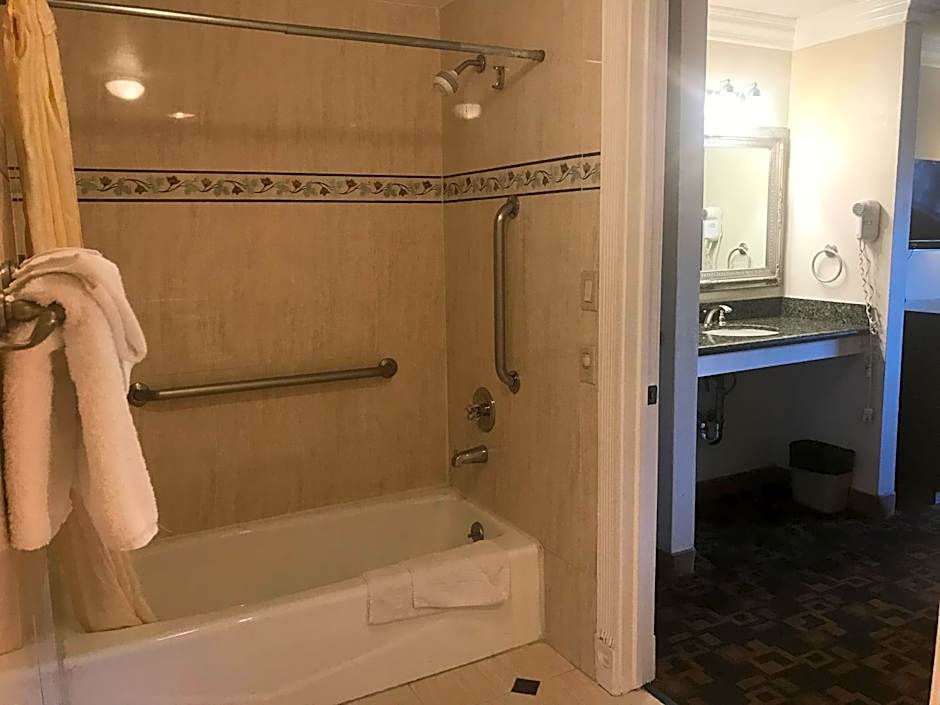 Castaic Inn Six Flags Valencia