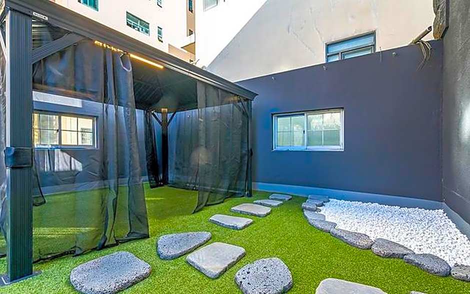 H Avenue Hotel Hwamyeong-dong