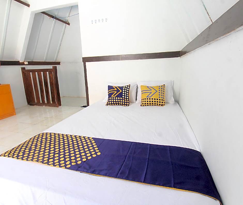 OYO Life 93125 Kos Bale Lumbung Syariah