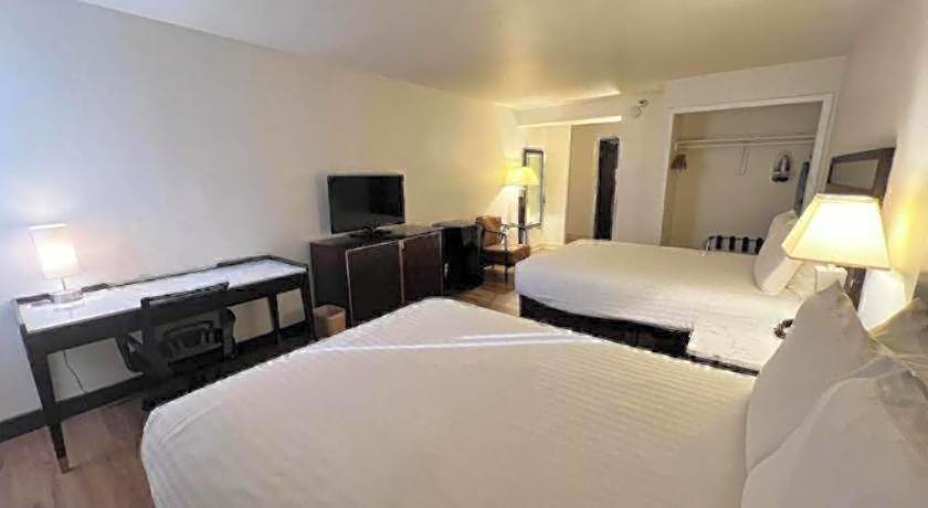 Alhambra Hotel
