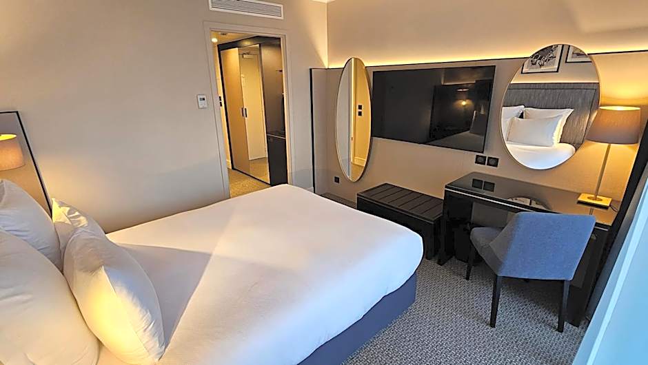 Columbus Hotel Monte-Carlo, Curio Collection by Hilton