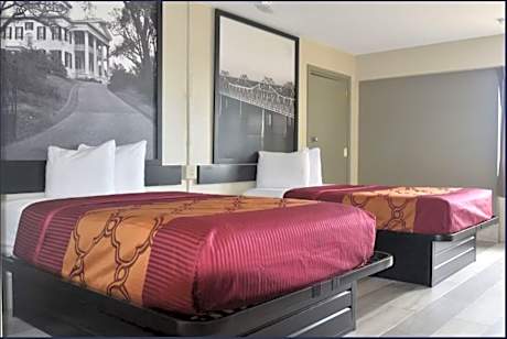 2 Double Beds Exterior Room Smoking