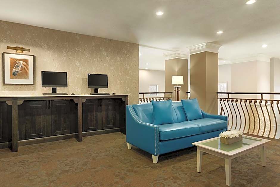 Days Inn & Suites by Wyndham Brandon