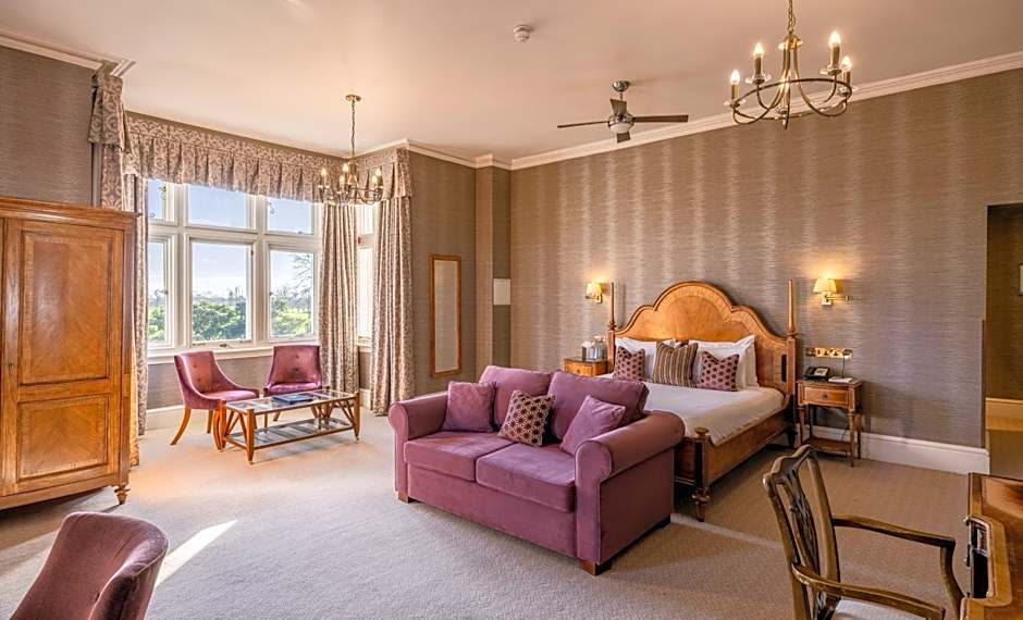 Wivenhoe House Hotel