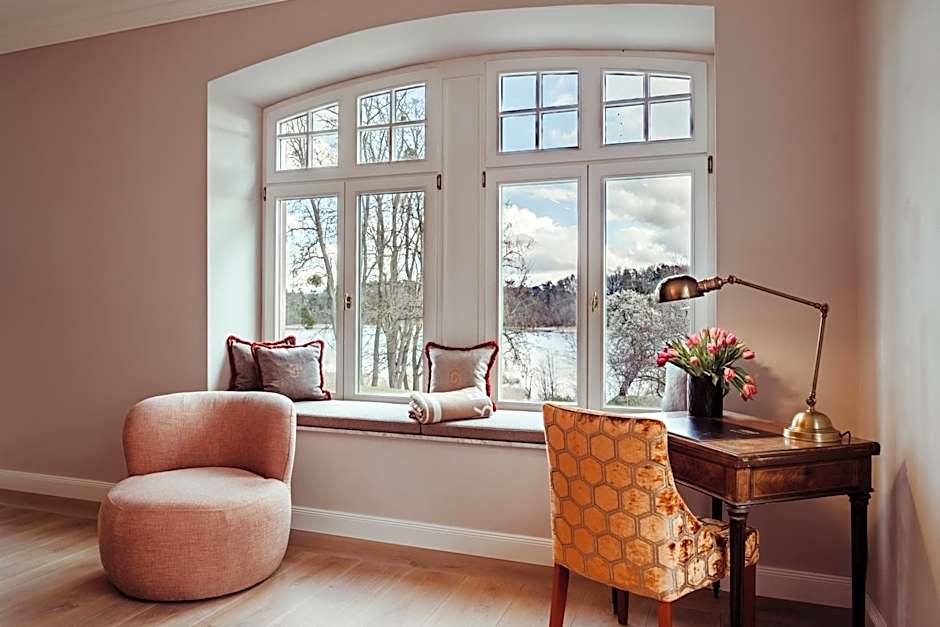 THERESET Schloss Groß Plasten