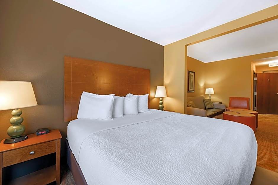 Best Western Plus Tupelo Inn & Suites