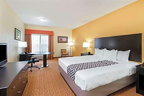 1 King Bed, Non-Smoking