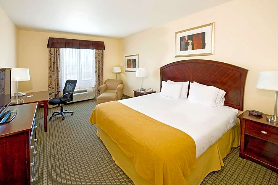 Holiday Inn Express & Suites Willcox By IHG