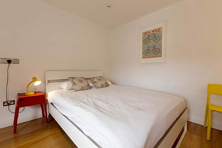 Tooting Broadway Studios & Rooms by PrimeCityHosts