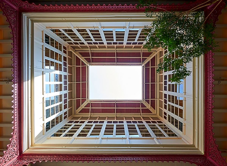 The Edison George Town