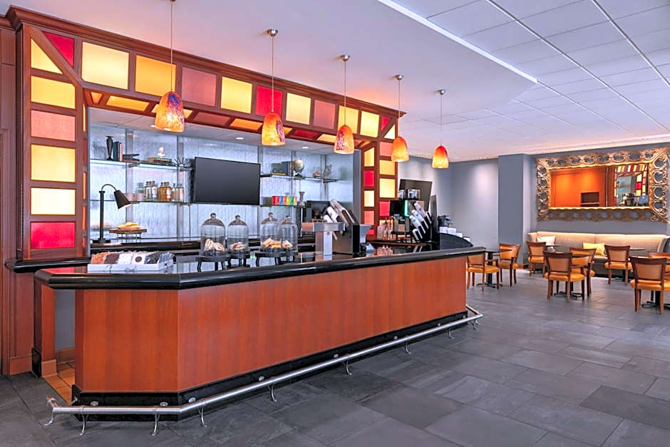 Renaissance by Marriott Columbus Downtown Hotel