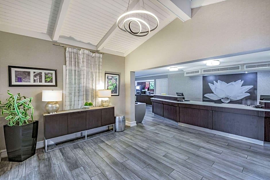 La Quinta Inn by Wyndham Laredo I-35