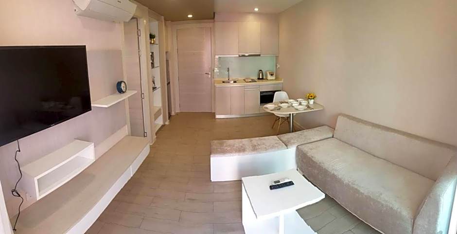 Seven Seas Pattaya by nty