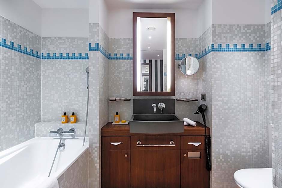 Grand Hôtel Champs-Elysées