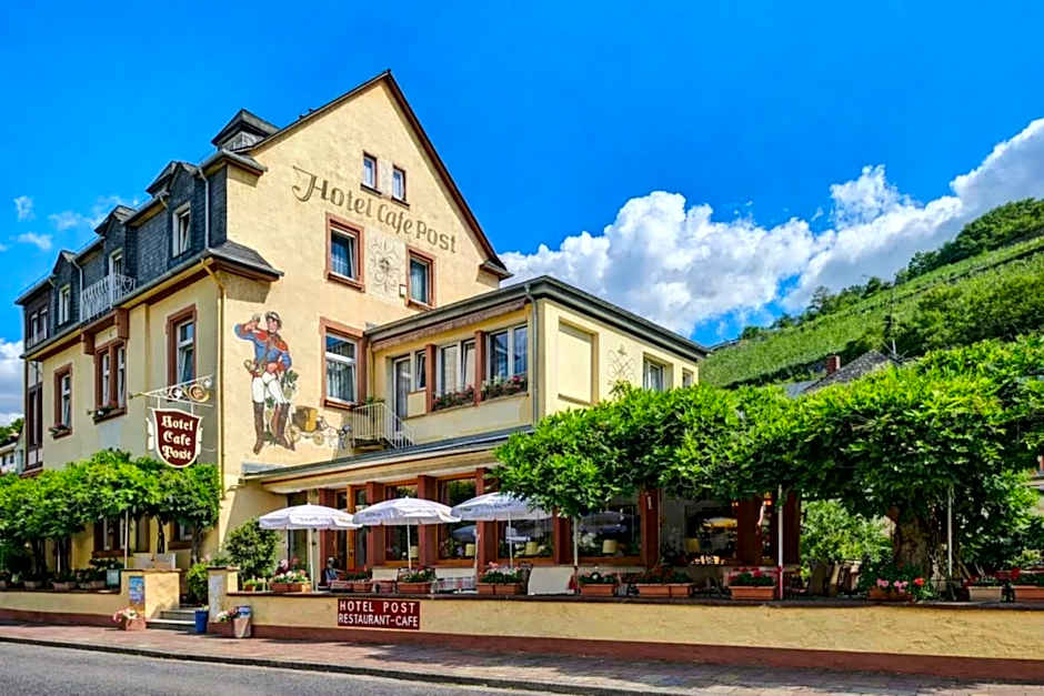 Photo 1 of 30 of Hotel Café Post
