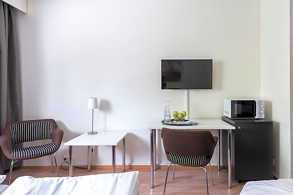 Photo 1 of 4 of Triple Room