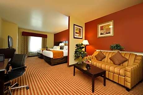 2 Queen Beds, Mobility and Hearing Accessible, Nonsmoking