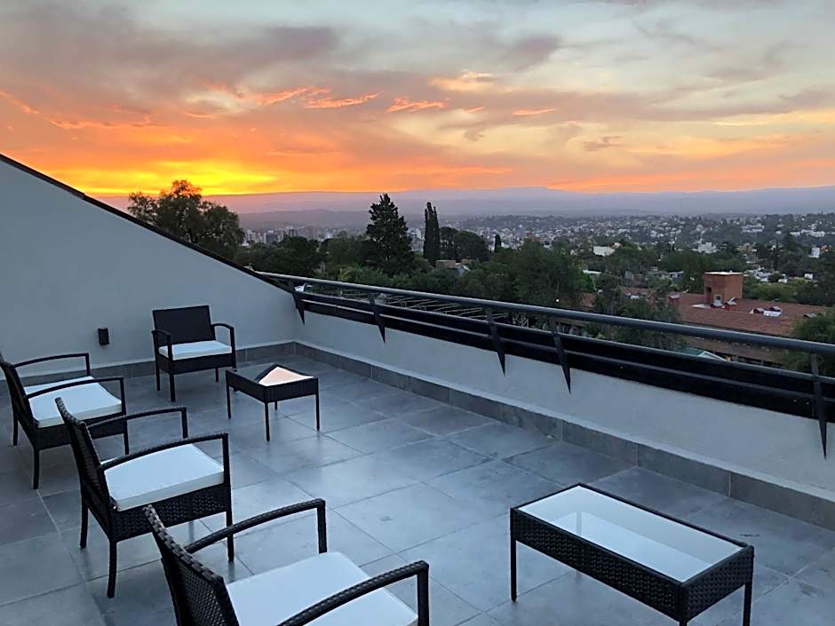 Pinares Panorama Suites & Spa