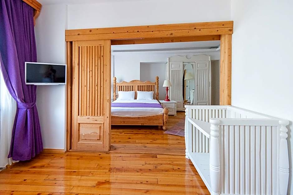 Photo 1 of 5 of Family Suite