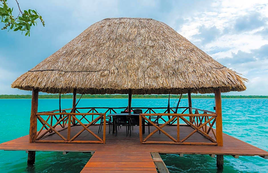 Laguna Bacalar Ichkiichpan