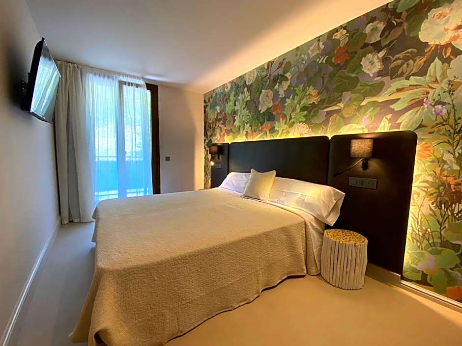 El Serrat De Tregura