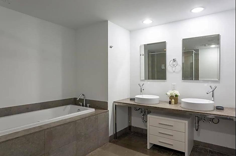 Icon Brickell Residences