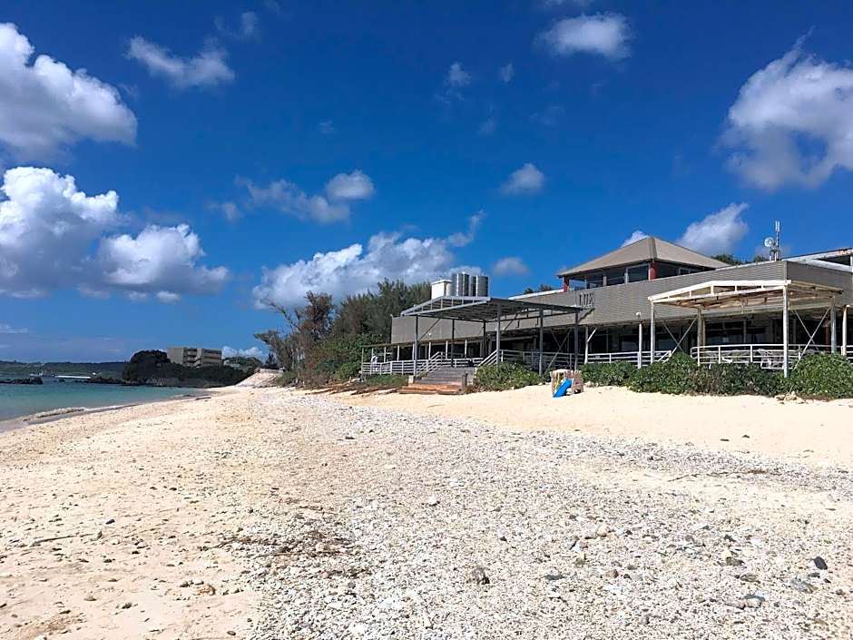 Hotel & Restaurant On the Beach Lue