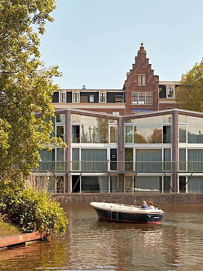 YAYS Amsterdam Prince Island by Numa