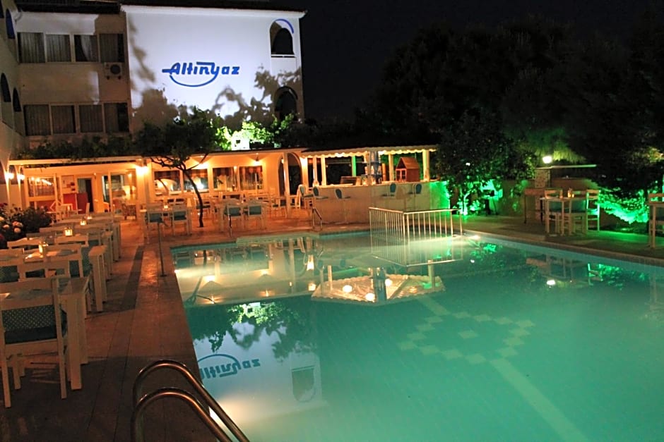 Altinyaz Hotel