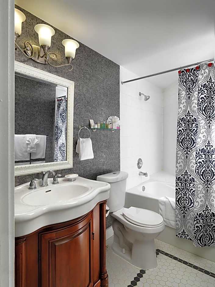 Pendray Inn and Tea House