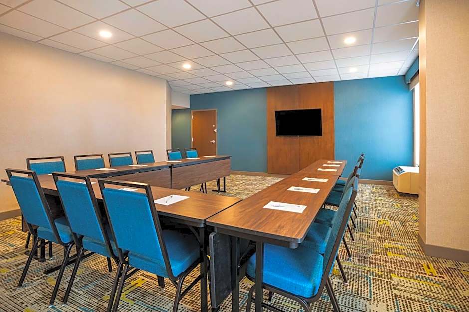 Hampton Inn By Hilton Gadsden