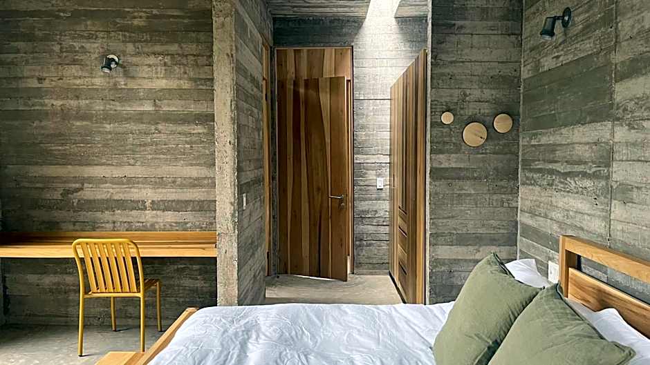 Ona & Nami - Casa Macu Saladita surf break