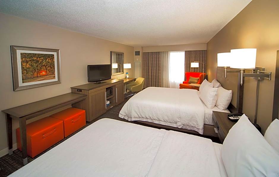 Hampton Inn By Hilton & Suites Valdosta/Conference Center