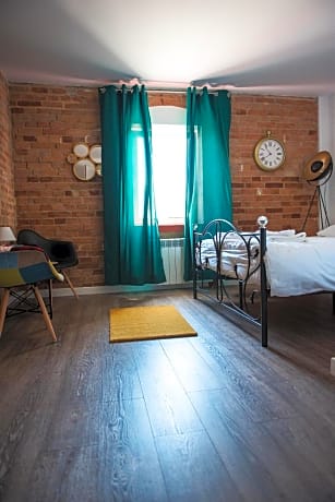 Leon's Rooms
