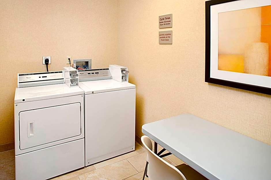 Courtyard by Marriott West Palm Beach Airport