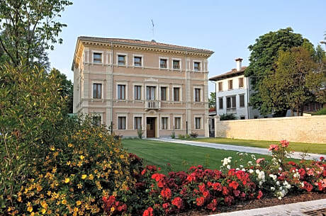 Villa Maternini