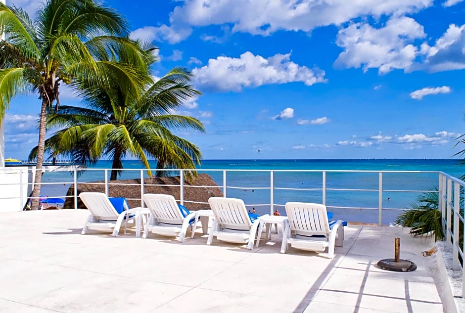 Playa Maya by MIJ - Beachfront Hotel