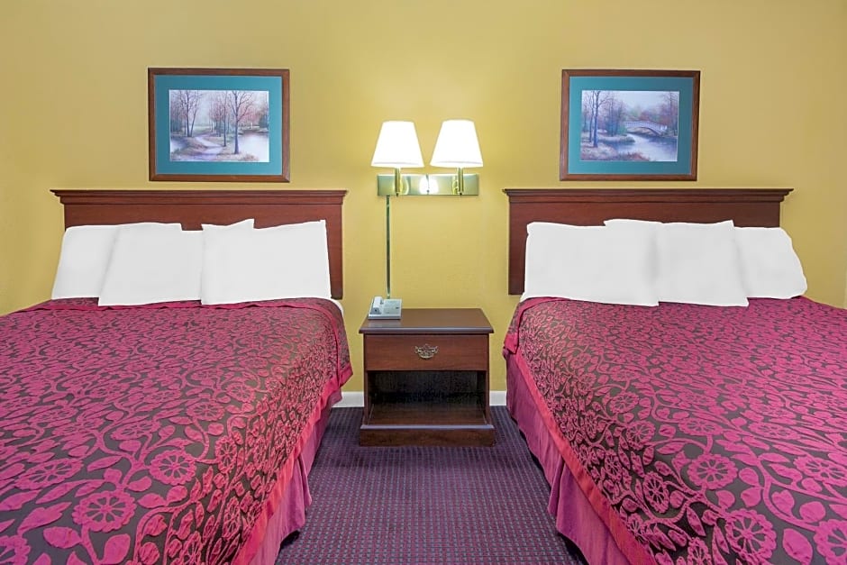 Days Inn by Wyndham N Little Rock East