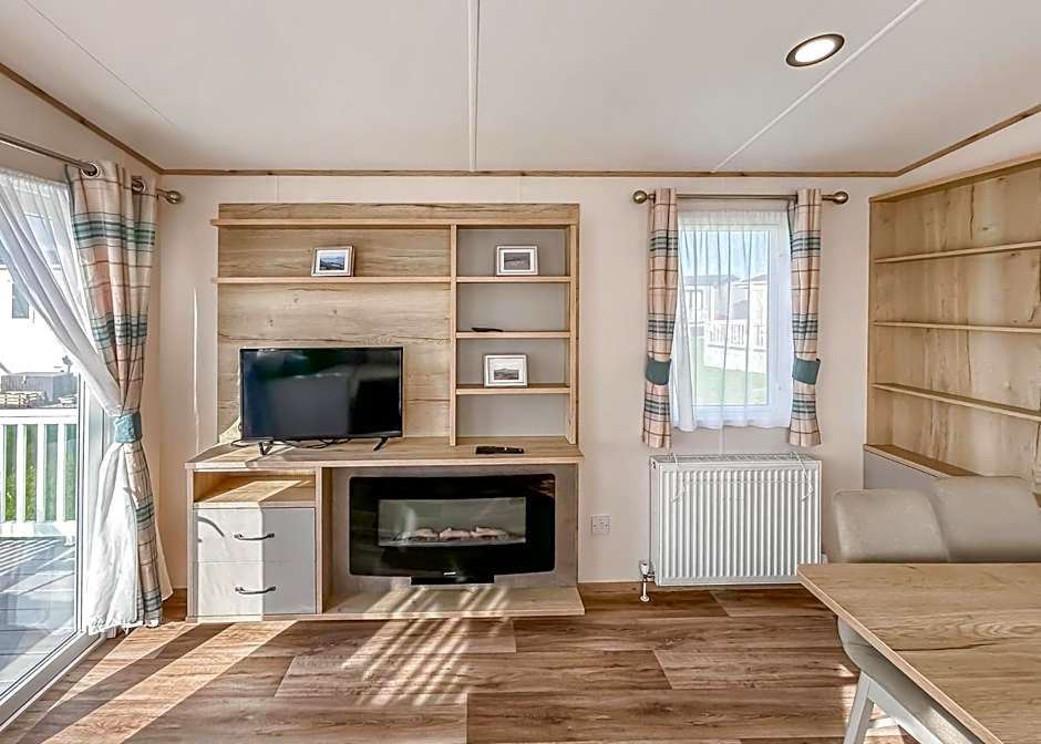 Riverside Holiday Village