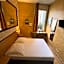 Hôtel Bosquet Pau Centre - Self Check In Budget Hotel
