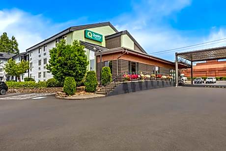 Quality Inn & Suites Clackamas - Portland
