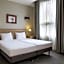 Adagio La Defense Esplanade Aparthotel