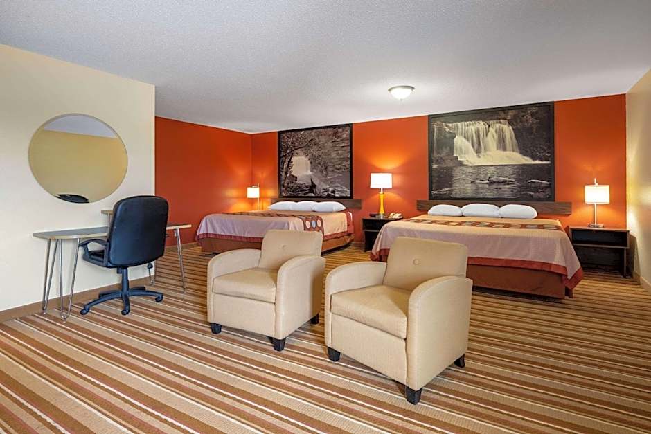 Super 8 by Wyndham Mattoon