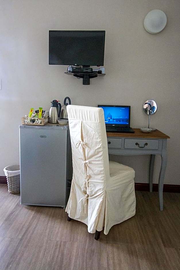 Little Rock Guesthouse