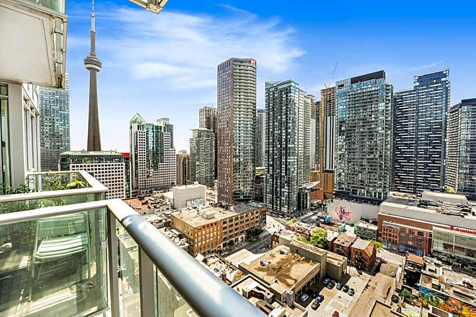 King Bed, Amazing View, Free Parking