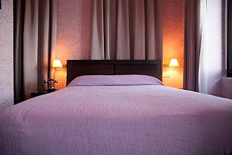 Double Room with Balcony and Sea View